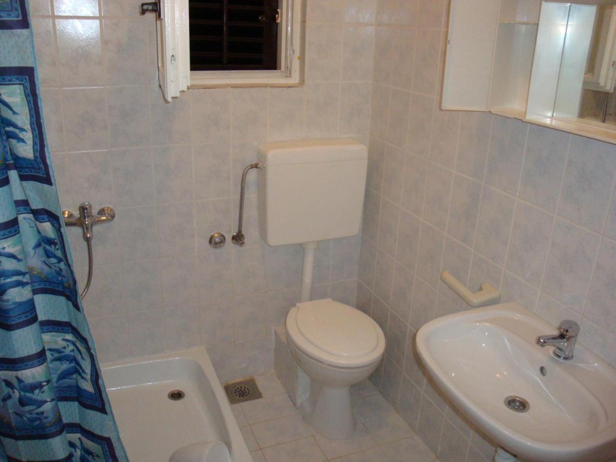 Apartments By The Sea Barbat, Rab - 17620 Barbat na Rabu Екстериор снимка