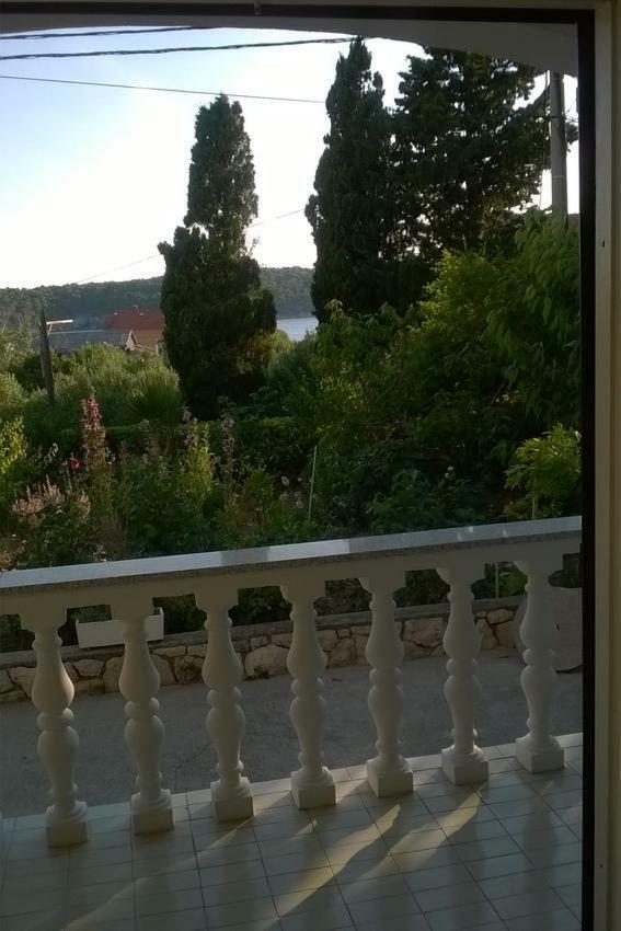 Apartments By The Sea Barbat, Rab - 17620 Barbat na Rabu Екстериор снимка
